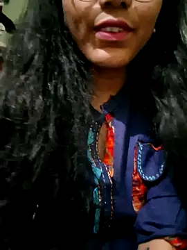 Snapshot of Telugu___Sexygirl___Naidu chatting on 11-12-25, 05:41 Telugu Sexygirl Naidu online show from 11-12-25, 05:41