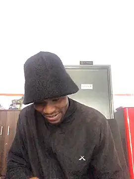 Snapshot of broskies777 chatting on 09-15-25, 12:49 broskies777 online show from 09-15-25, 12:49