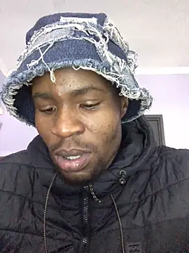 Snapshot of broskies777 chatting on 09-25-25, 07:23 broskies777 online show from 09-25-25, 07:23