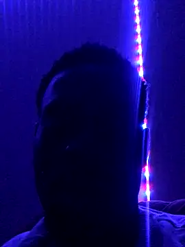 Snapshot of broskies777 chatting on 10-26-25, 07:53 broskies777 online show from 10-26-25, 07:53