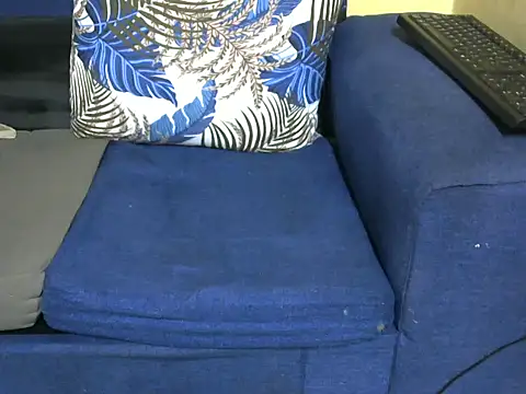 Snapshot of Moningexz123 chatting on 09-20-25, 03:13 Moningexz123 online show from 09-20-25, 03:13