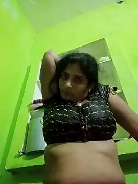 Snapshot of Hot-piuy chatting on 09-10-25, 08:20 Hot-piuy online show from 09-10-25, 08:20