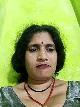 Snapshot of Hot-piuy chatting on 10-30-25, 08:31 Hot-piuy online show from 10-30-25, 08:31