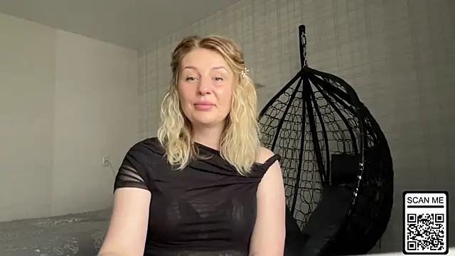 Blondie xoxoxo online show from 04-21-26, 09:15