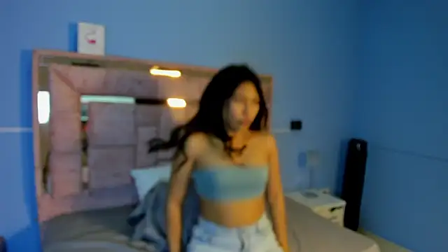 Snapshot of LICKY_LOV chatting on 09-12-25, 03:06 LICKY LOV online show from 09-12-25, 03:06