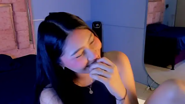 Snapshot of LICKY_LOV chatting on 11-29-25, 03:20 LICKY LOV online show from 11-29-25, 03:20