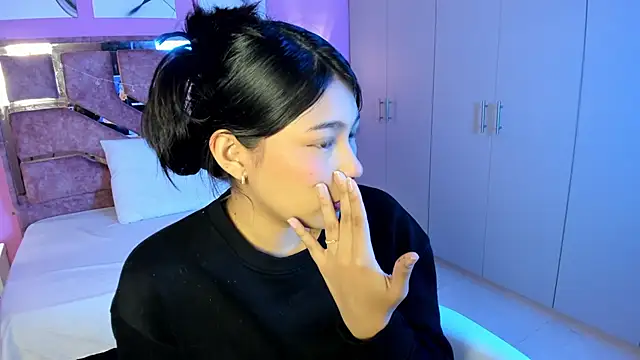 Snapshot of LICKY_LOV chatting on 01-07-26, 12:18 LICKY LOV online show from 01-07-26, 12:18