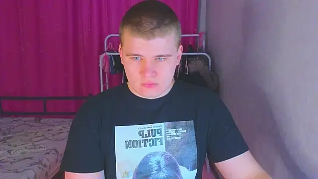 Snapshot of kittenmurr chatting on 02-12-26, 04:57 kittenmurr online show from 02-12-26, 04:57