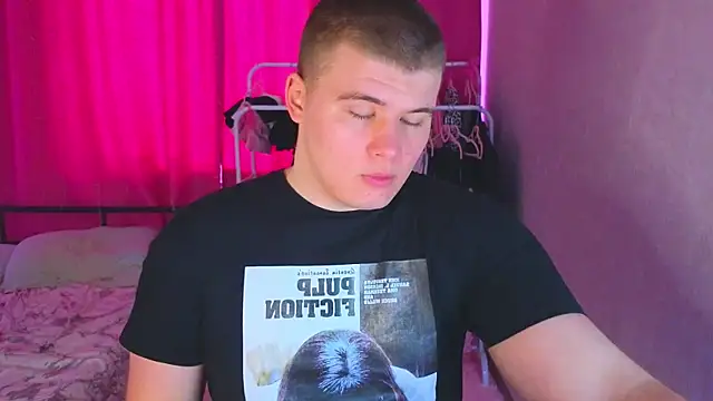 Snapshot of kittenmurr chatting on 03-09-26, 04:27 kittenmurr online show from 03-09-26, 04:27