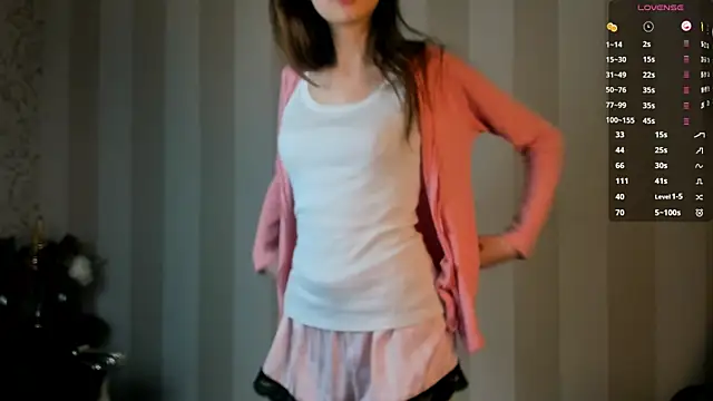 Snapshot of Grace_blush chatting on 11-23-25, 01:22 Grace blush online show from 11-23-25, 01:22