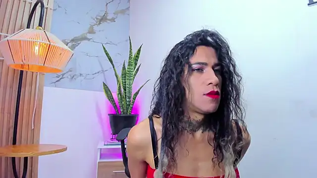 Snapshot of Oriana-Luxty chatting on 10-18-25, 09:48 Oriana-Luxty online show from 10-18-25, 09:48