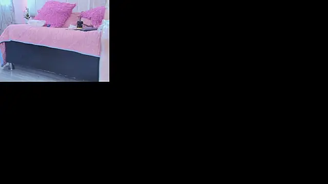 Snapshot of DarlingDuchess_ chatting on 10-22-25, 03:23 DarlingDuchess online show from 10-22-25, 03:23
