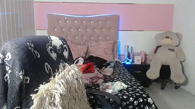 patty squirt  online show from 03-07-25, 03:08