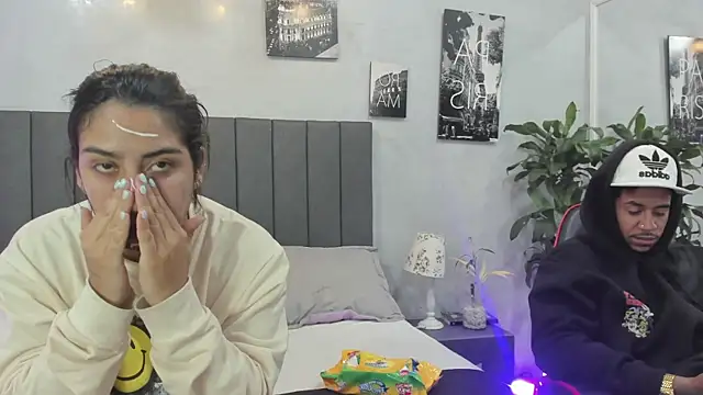 violet and myers online show from 09-23-25, 11:57