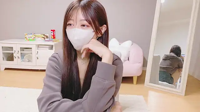 Yuna-ch online show from 11-02-25, 02:30