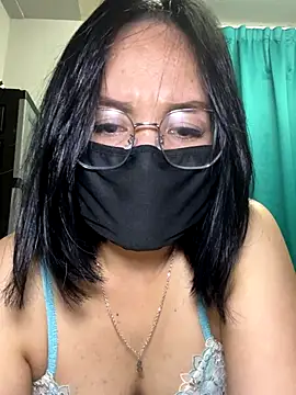 Snapshot of melyiaaa chatting on 01-06-26, 03:05 melyiaaa online show from 01-06-26, 03:05