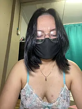 melyiaaa online show from 02-07-26, 03:38