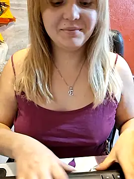 qSensi online show from 12-02-25, 09:21