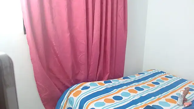 Snapshot of lolascarlett chatting on 09-26-25, 12:14 lolascarlett online show from 09-26-25, 12:14