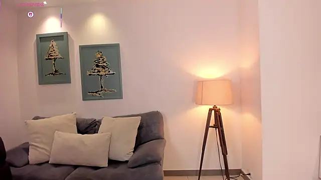 VeronicaBlue online show from 10-27-25, 09:24