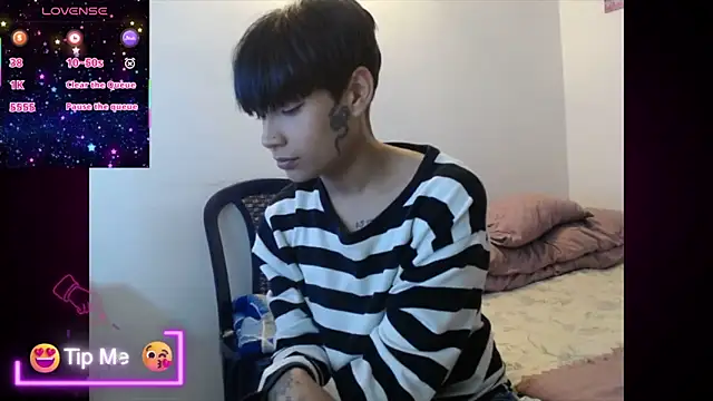 Snapshot of Papi_Mami_Live chatting on 11-27-25, 10:12 Papi Mami Live online show from 11-27-25, 10:12