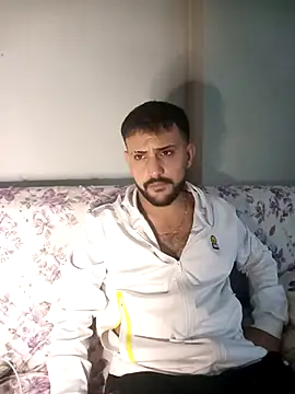 Muratcan33 online show from 10-23-25, 04:12