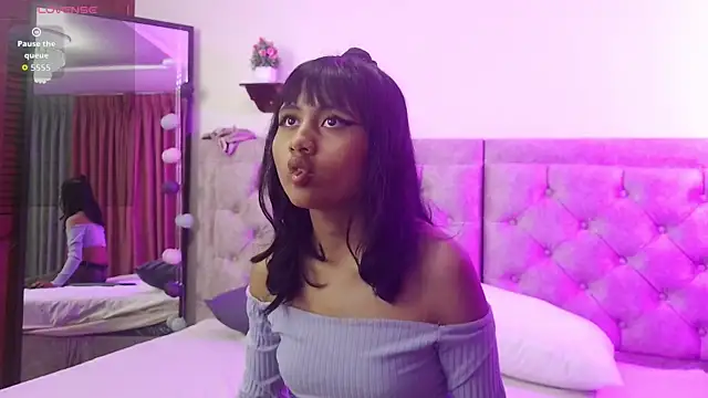 Snapshot of NubesNubladas chatting on 09-20-25, 03:18 NubesNubladas online show from 09-20-25, 03:18