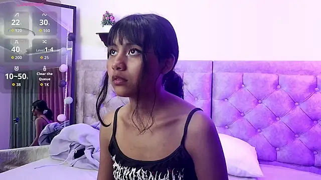 Snapshot of NubesNubladas chatting on 09-27-25, 04:28 NubesNubladas online show from 09-27-25, 04:28