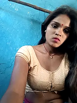 Snapshot of Harini_Gautam chatting on 12-15-25, 07:56 Harini Gautam online show from 12-15-25, 07:56