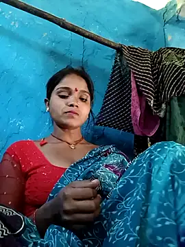 Snapshot of Harini_Gautam chatting on 12-16-25, 06:51 Harini Gautam online show from 12-16-25, 06:51