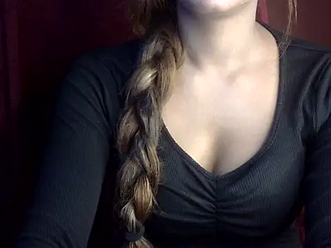 Snapshot of heartless_Queen chatting on 11-01-25, 04:36 heartless Queen online show from 11-01-25, 04:36