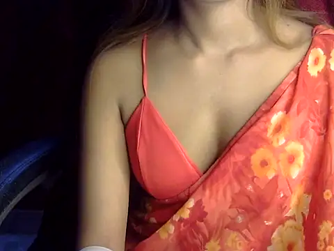 Snapshot of heartless_Queen chatting on 11-26-25, 06:14 heartless Queen online show from 11-26-25, 06:14