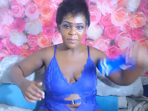 MiniMinaj online show from 12-15-25, 07:40