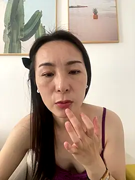 Snapshot of manmanyu520 chatting on 10-09-25, 02:09 manmanyu520 online show from 10-09-25, 02:09