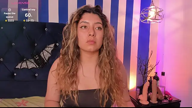 valeria rouse28 online show from 10-29-25, 05:47