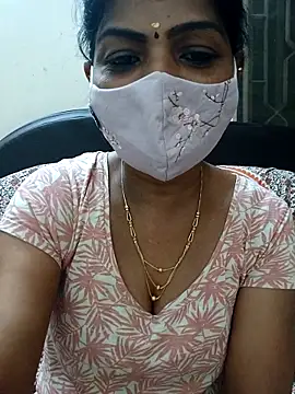 Snapshot of Rithya27 chatting on 12-18-25, 06:58 Rithya27 online show from 12-18-25, 06:58