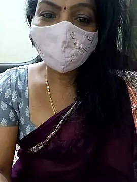 Snapshot of Rithya27 chatting on 01-07-26, 05:59 Rithya27 online show from 01-07-26, 05:59