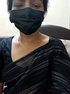 Snapshot of Rithya27 chatting on 02-15-26, 06:15 Rithya27 online show from 02-15-26, 06:15