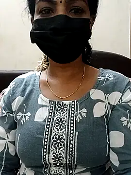 Snapshot of Rithya27 chatting on 02-18-26, 06:04 Rithya27 online show from 02-18-26, 06:04