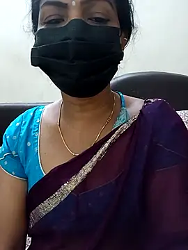 Snapshot of Rithya27 chatting on 02-19-26, 06:15 Rithya27 online show from 02-19-26, 06:15