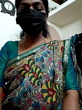 Snapshot of Rithya27 chatting on 03-08-26, 06:55 Rithya27 online show from 03-08-26, 06:55