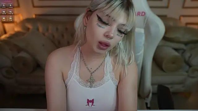 Snapshot of Yuki_sun chatting on 09-26-25, 02:43 Yuki sun online show from 09-26-25, 02:43