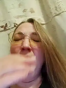 Kiss Eva online show from 01-02-25, 09:39