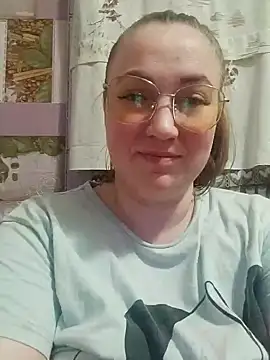 Kiss Eva online show from 01-20-25, 05:59