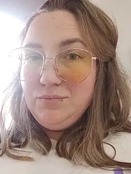 Kiss Eva online show from 02-15-25, 12:54