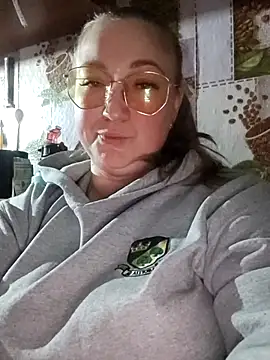 Kiss Eva online show from 01-14-26, 05:51