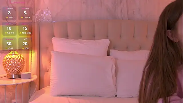 AshleyEvance online show from 04-11-26, 06:07