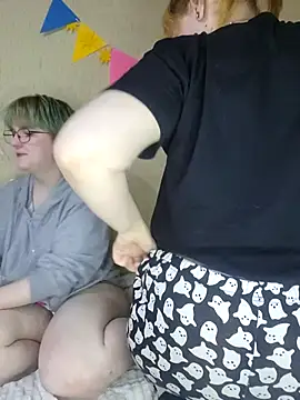 Snapshot of ricky_feline chatting on 09-14-25, 04:06 ricky feline online show from 09-14-25, 04:06