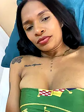 Snapshot of Luna025 chatting on 11-11-25, 07:58 Luna025 online show from 11-11-25, 07:58