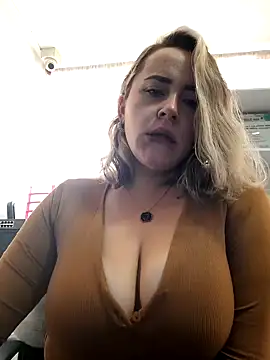 CurvyLust x online show from 09-18-25, 02:41